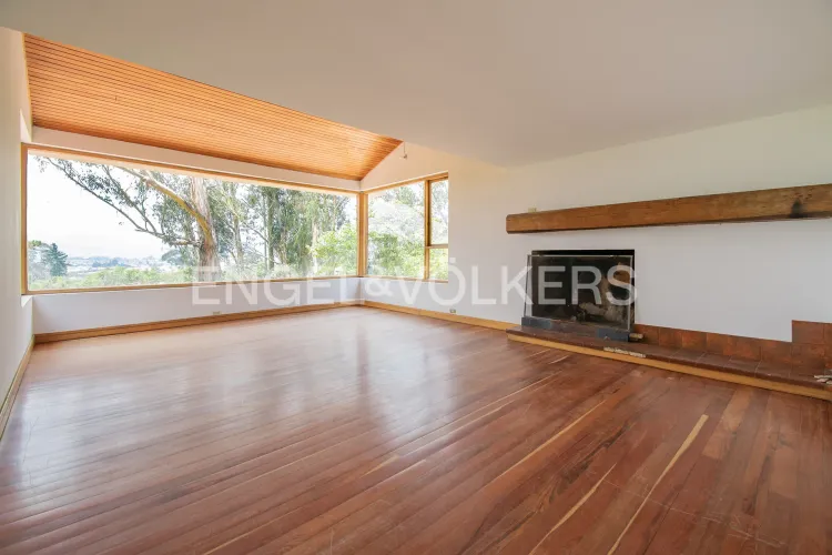 Casa de 4 alcobas en venta en Yerbabuena, Chía, 400 m² · foto 2 de 20
