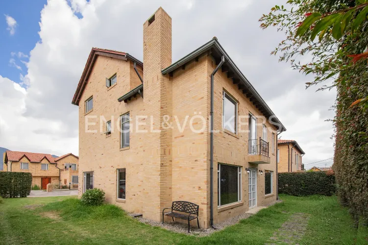 Casa de 5 alcobas en venta en Vereda La Balsa, Chía, 415 m² · foto 17 de 18