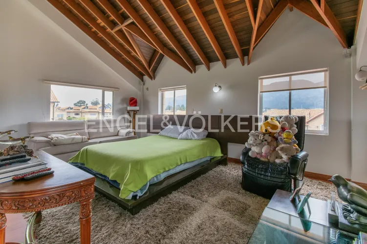 Casa de 5 alcobas en venta en Vereda La Balsa, Chía, 415 m² · foto 16 de 18