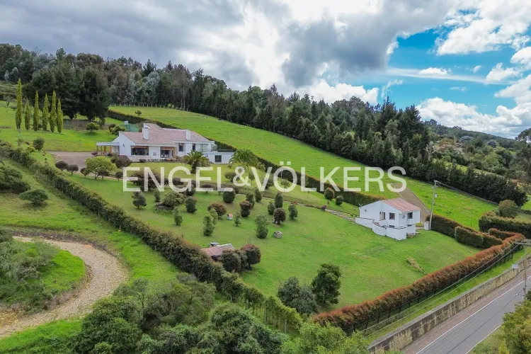 Casa de 4 alcobas en venta en Yerbabuena, Chía, 434 m² · foto 15 de 15