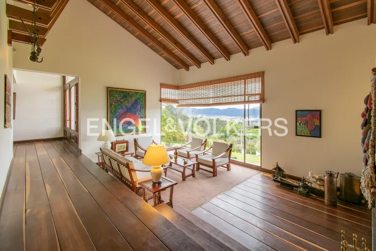 Casa de 4 alcobas en venta en Yerbabuena, Chía, 434 m² · foto 4 de 15