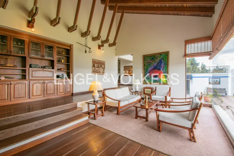 Casa de 4 alcobas en venta en Yerbabuena, Chía, 434 m² · foto 3 de 15