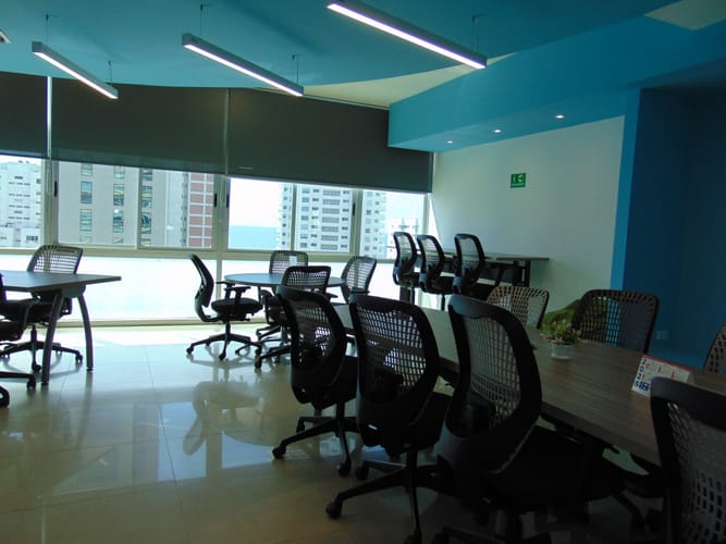 Oficina en arriendo en Bocagrande, Cartagena, 48 m² · foto 2 de 13