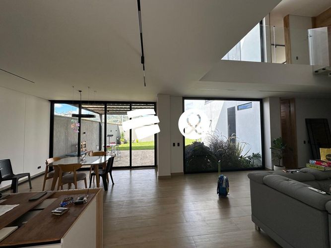 Casa de 5 alcobas en venta en La Ceja, 316 m² · foto 5 de 12