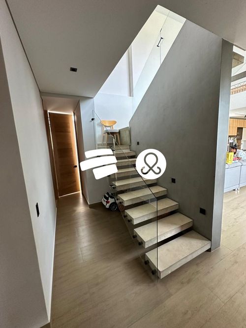 Casa de 5 alcobas en venta en La Ceja, 316 m² · foto 6 de 12