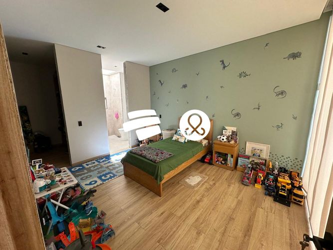 Casa de 5 alcobas en venta en La Ceja, 316 m² · foto 11 de 12