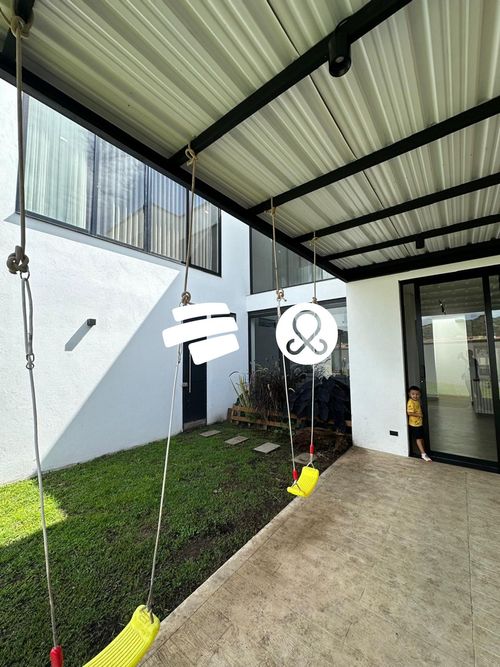 Casa de 5 alcobas en venta en La Ceja, 316 m² · foto 12 de 12