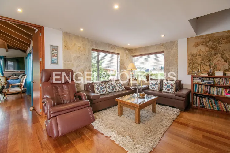 Casa de 5 alcobas en venta en Santa Lucia, Chía, 283 m² · foto 8 de 20