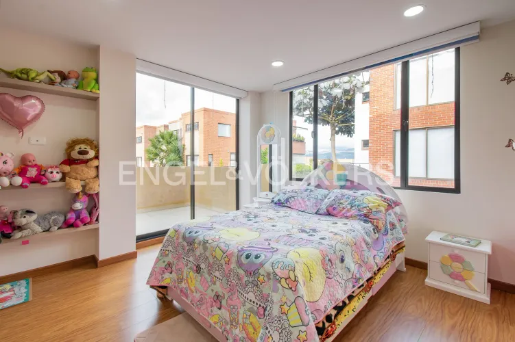 Casa de 5 alcobas en venta en Fonquetá, Chía, 218 m² · foto 12 de 20