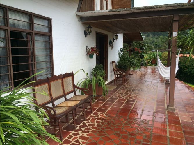 Finca en venta en Alto Aguacatal, Cali, 350 m² · foto 6 de 8