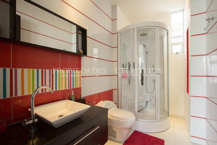 Casa de 5 alcobas en venta en Universidad La Sabana, Chía, 600 m² · foto 3 de 24