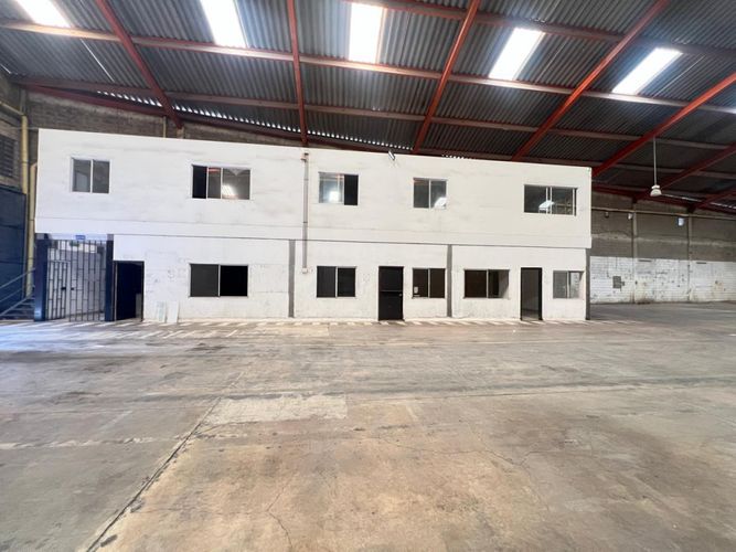 Bodega en arriendo en Los Olivos I, Barranquilla, 870 m² · foto 2 de 6