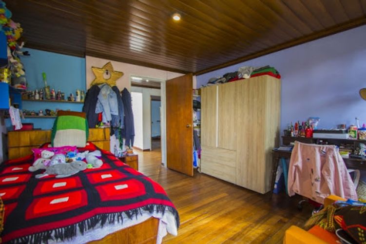 Casa en venta en Santa Barbara Occidental, Bogotá · foto 5 de 24