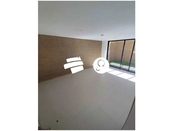 Casa de 3 alcobas en venta en Los Colegios, Rionegro, 147 m² · foto 3 de 11