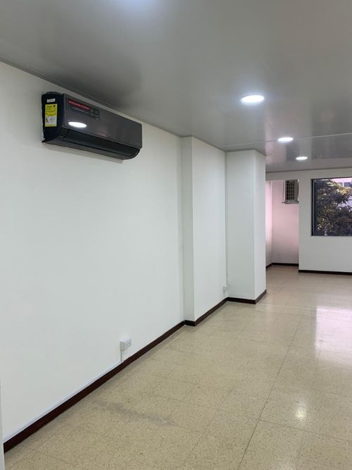 Oficina en arriendo en El Poblado, Medellín, 112 m² · foto 9 de 22