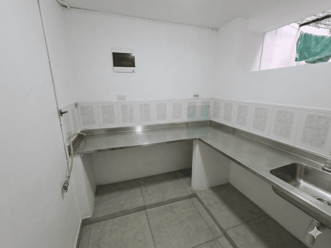 Local en arriendo en La Florida, Sabaneta, 65 m² · foto 2 de 8