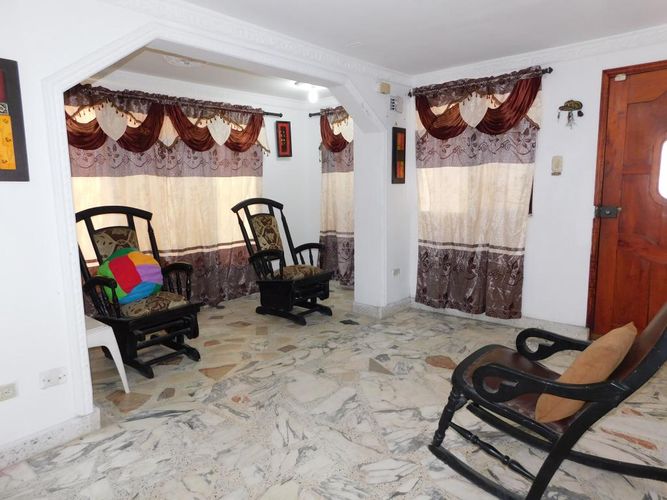 Casa de 5 alcobas en venta en Villa Estadio, Barranquilla, 144 m² · foto 4 de 24