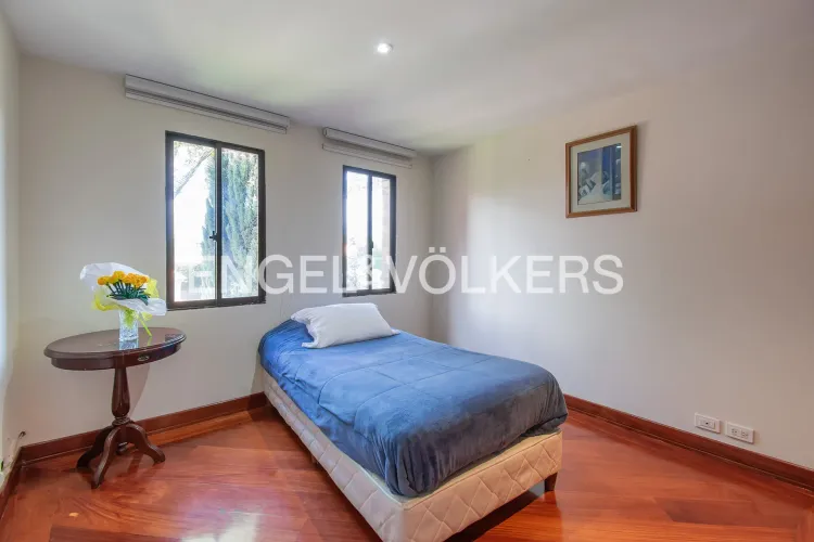 Casa de 4 alcobas en venta en Los Zipas, Chía, 235 m² · foto 13 de 18