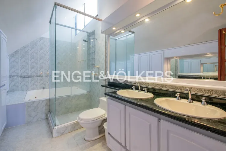 Casa de 4 alcobas en venta en Los Zipas, Chía, 235 m² · foto 10 de 18