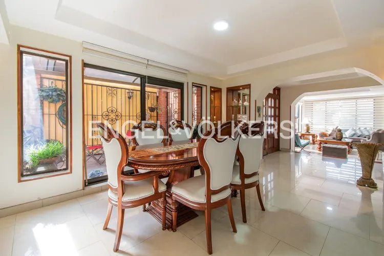 Casa de 4 alcobas en venta en Los Zipas, Chía, 235 m² · foto 3 de 18