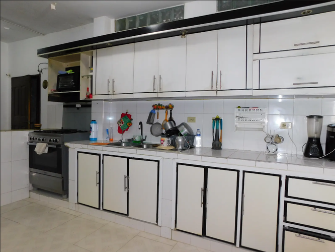 Casa de 5 alcobas en venta en Los Almendros, Soledad, 260 m² · foto 9 de 16