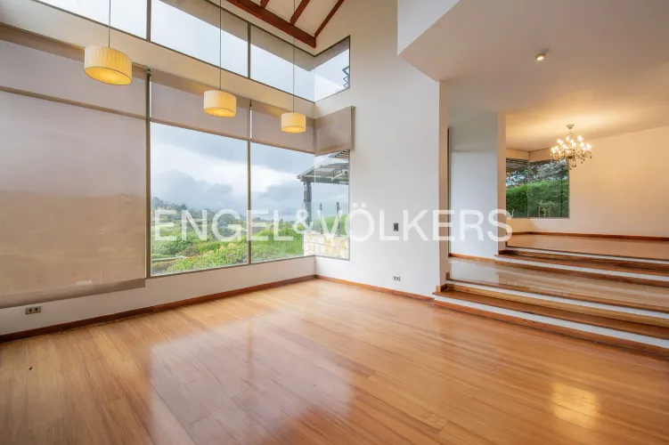 Casa de 4 alcobas en venta en Yerbabuena, Chía, 189 m² · foto 3 de 18