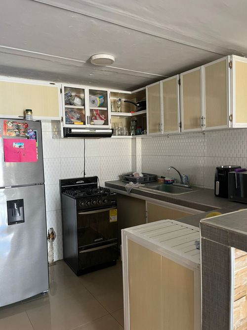 Casa de 3 alcobas en venta en Los Almendros, Soledad, 59 m² · foto 3 de 9