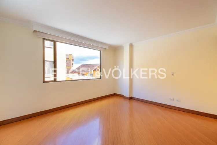 Casa de 5 alcobas en venta en La Estrella, Chía, 272 m² · foto 9 de 16