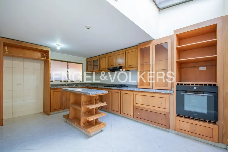 Casa de 5 alcobas en venta en La Estrella, Chía, 272 m² · foto 5 de 16