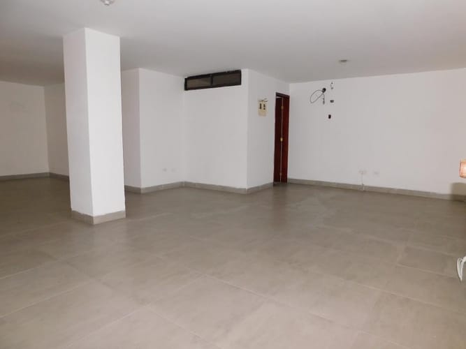 Edificio en arriendo en Abajo, Barranquilla, 2000 m² · foto 8 de 24