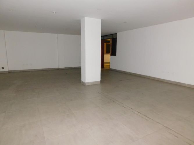 Edificio en venta en Abajo, Barranquilla, 2000 m² · foto 6 de 24