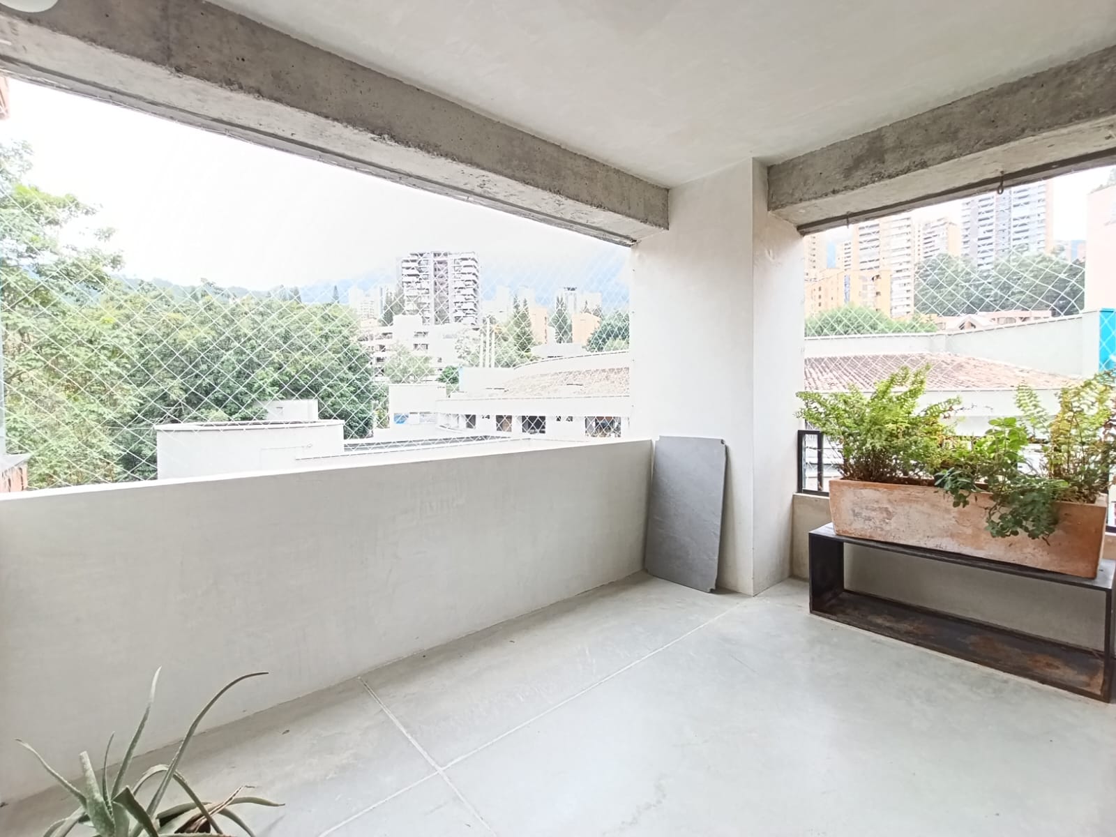 Apartamento en arriendo en La Candelaria, Medellín · foto 3 de 15