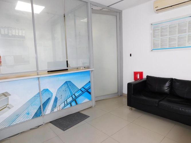 Oficina en venta en Abajo, Barranquilla, 266 m² · foto 2 de 24