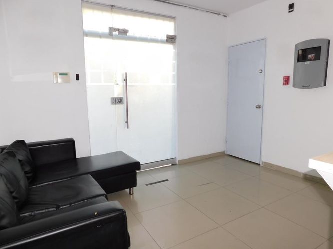 Oficina en venta en Abajo, Barranquilla, 266 m² · foto 3 de 24