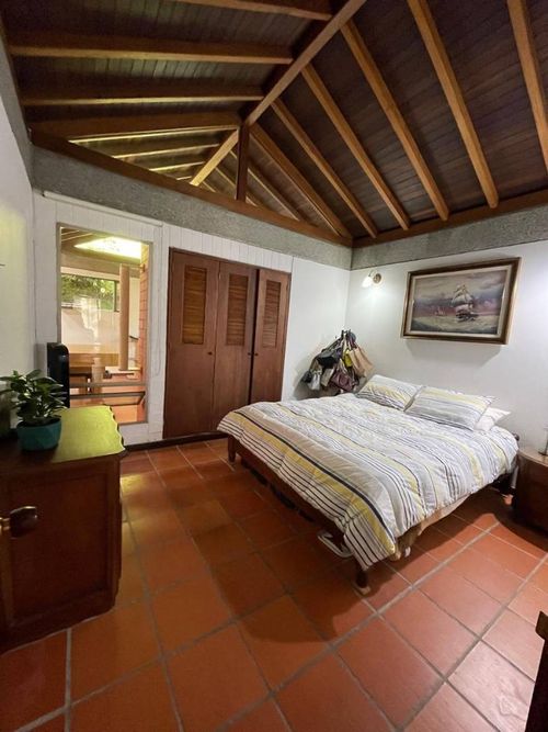 Casa de 3 alcobas en venta en Santa Elena, El Retiro, 210 m² · foto 13 de 15