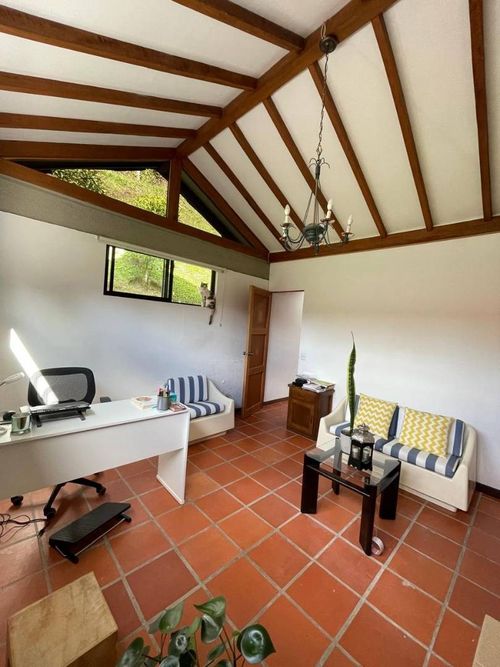 Casa de 3 alcobas en venta en Santa Elena, El Retiro, 210 m² · foto 14 de 15