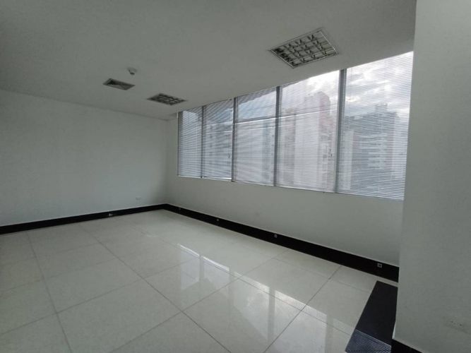 Oficina en arriendo en Mejoras Publicas, Bucaramanga, 173 m² · foto 6 de 12