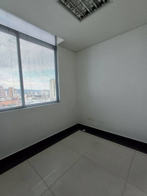 Oficina en arriendo en Mejoras Publicas, Bucaramanga, 173 m² · foto 10 de 12