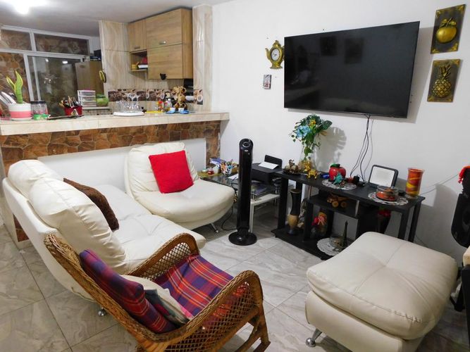 Casa de 7 alcobas en venta en Las Gaviotas, Soledad, 168 m² · foto 3 de 24