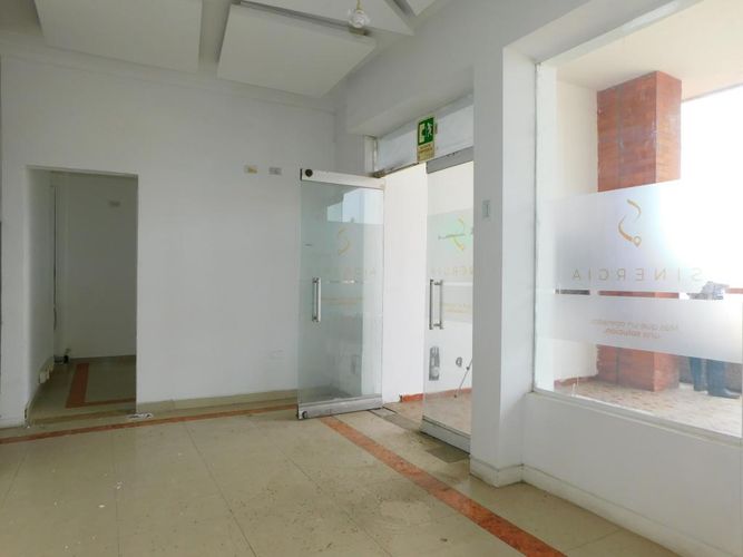 Local en arriendo en Siete De Abril, Barranquilla, 520 m² · foto 3 de 24