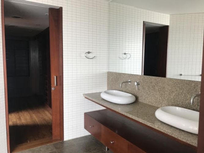 Apartamento de 3 alcobas en venta en El Retiro, Bogotá, 352 m² · foto 13 de 24