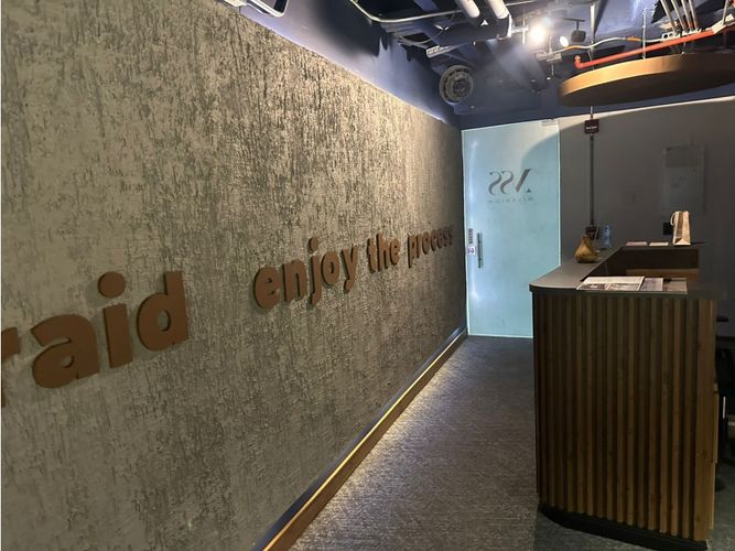 Oficina en arriendo en El Poblado, Medellín, 255 m² · foto 3 de 24