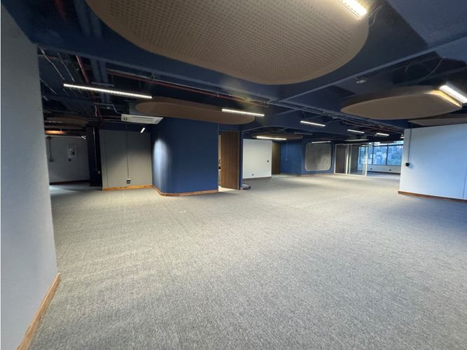 Oficina en arriendo en El Poblado, Medellín, 255 m² · foto 15 de 24