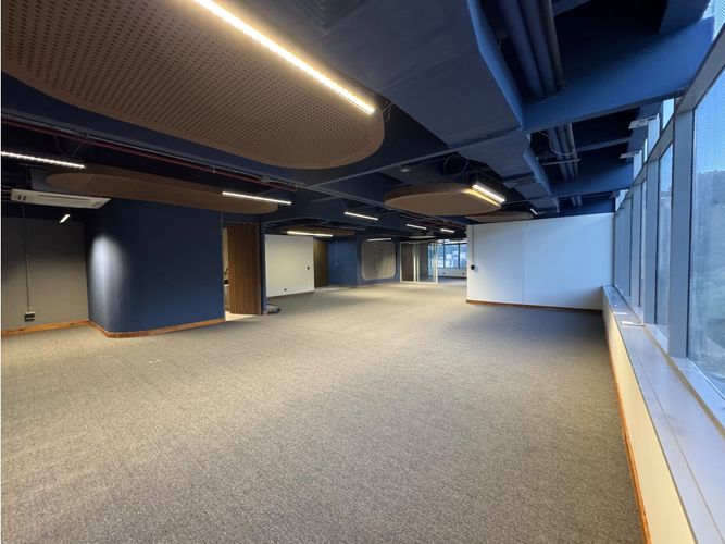 Oficina en arriendo en El Poblado, Medellín, 255 m² · foto 16 de 24