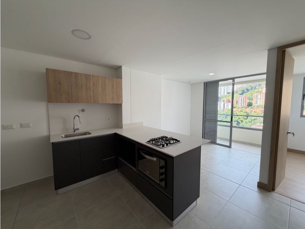 Apartaestudio en Arriendo en Ciudad del Río, Medellín