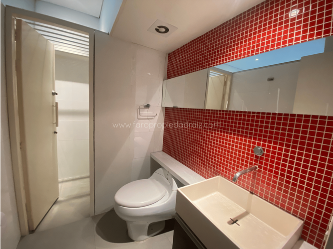 Oficina en arriendo en Las Palmas, Medellín, 72 m² · foto 2 de 12
