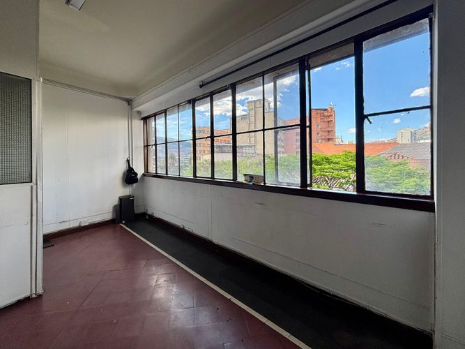 Oficina en venta en La Candelaria, Medellín, 93 m² · foto 5 de 11