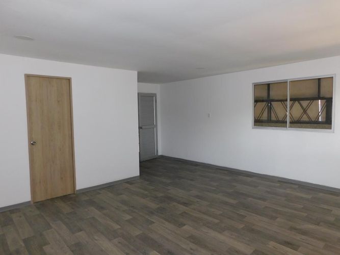 Bodega en arriendo en Las Estrellas, Barranquilla, 1350 m² · foto 6 de 24