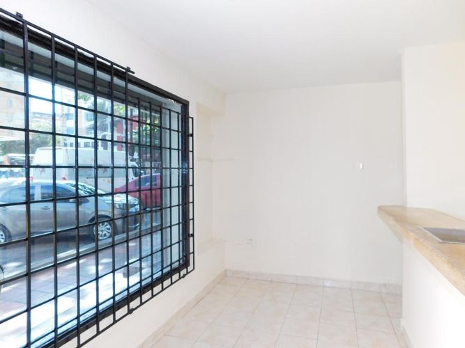Local en arriendo en Colombia, Barranquilla, 47 m² · foto 2 de 10