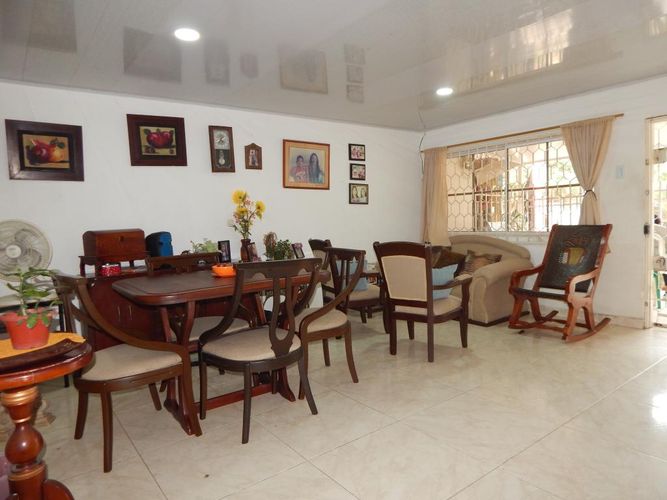 Casa de 3 alcobas en venta en Villa Estadio, Soledad, 78 m² · foto 3 de 12